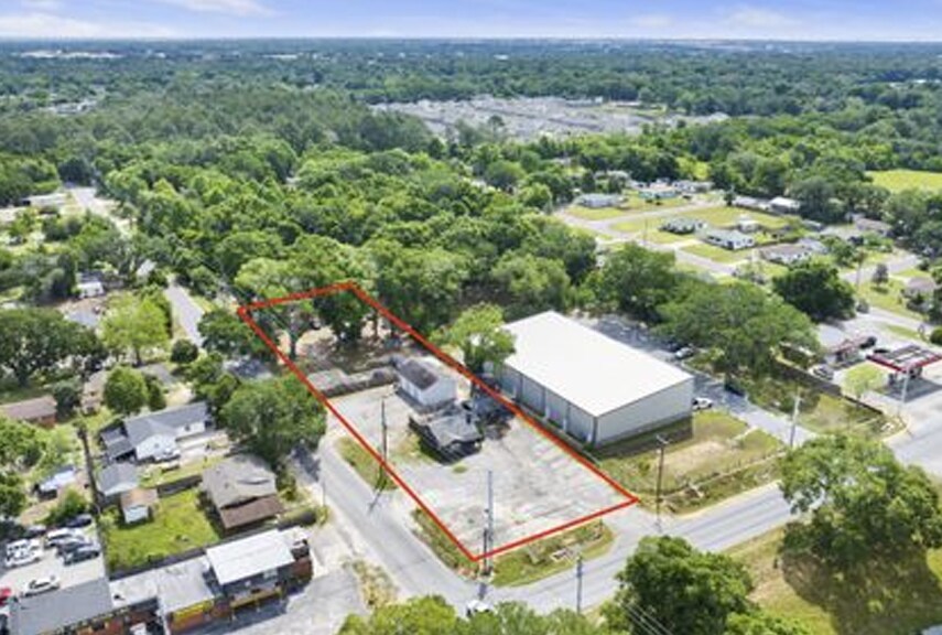 More Photos Of 6698 N Palafox St, Pensacola Showroom For Sale