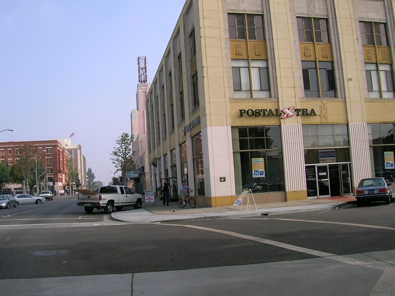 More Photos Of 300-330 S Thomas St, Pomona Office For Lease