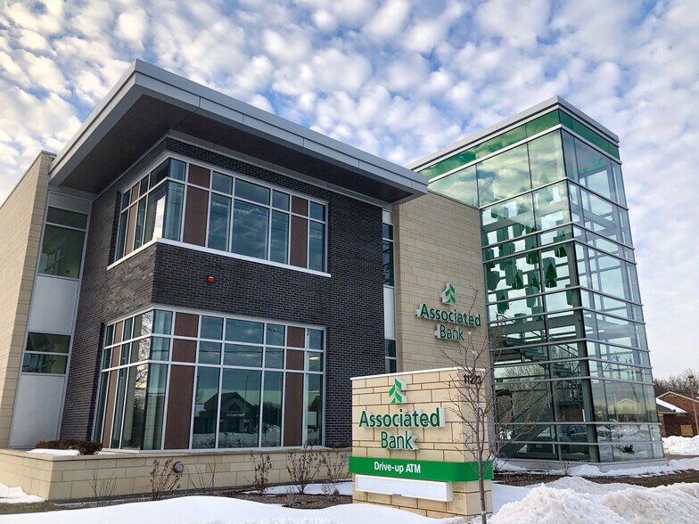 Primary Photo Of 11223 N Port Washington Rd, Mequon Bank For Lease