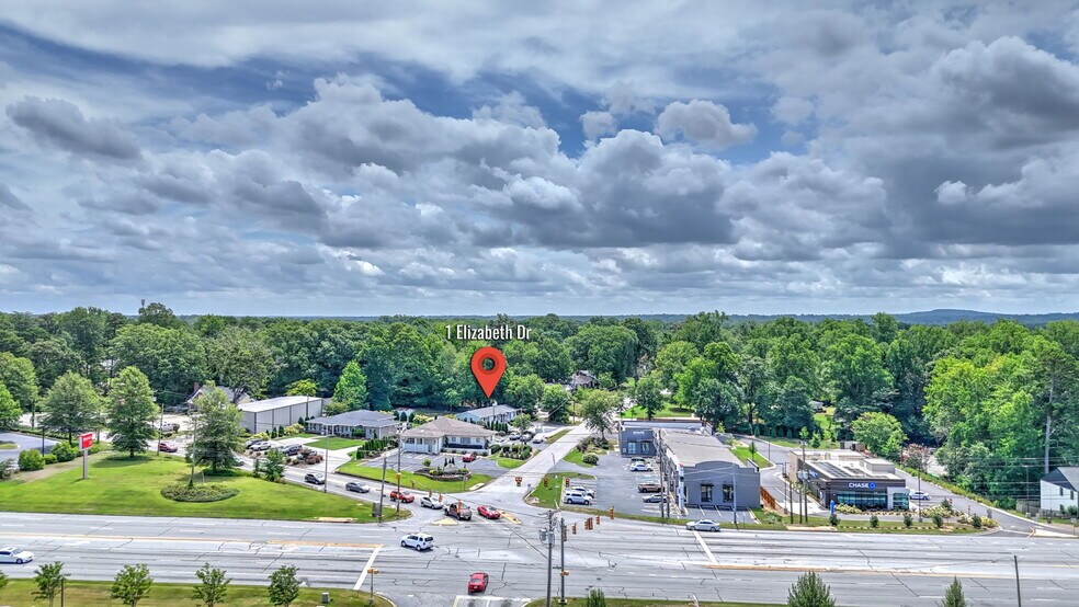 More Photos Of 1 Elizabeth Dr, Greenville Freestanding For Sale