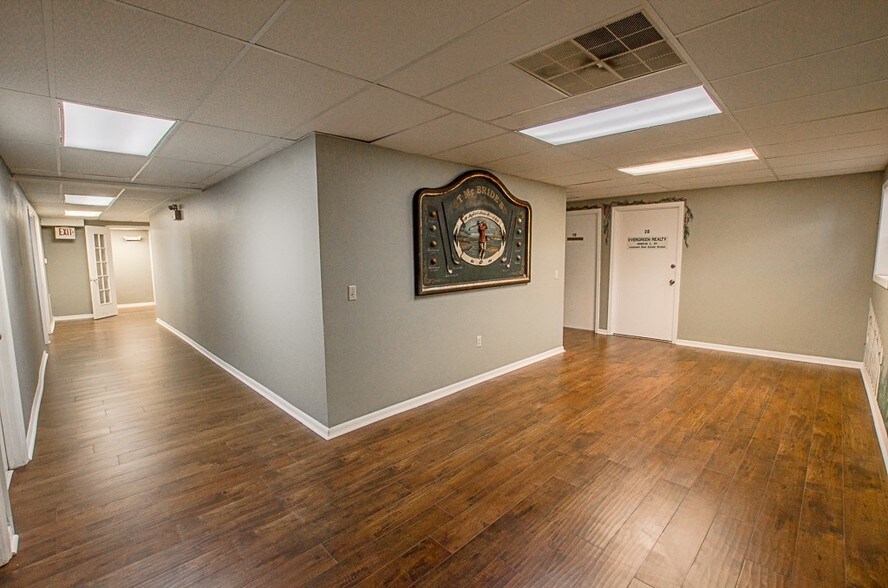 More Photos Of 22 W Monument Ave, Kissimmee Office For Lease