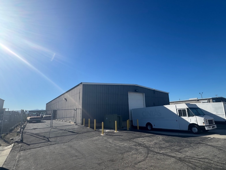 Primary Photo Of 13185 Santa Ana Ave, Fontana Warehouse For Sale