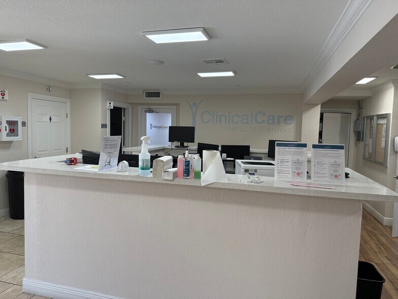 More Photos Of 9611 SW 40th St, Miami Medical For Sale