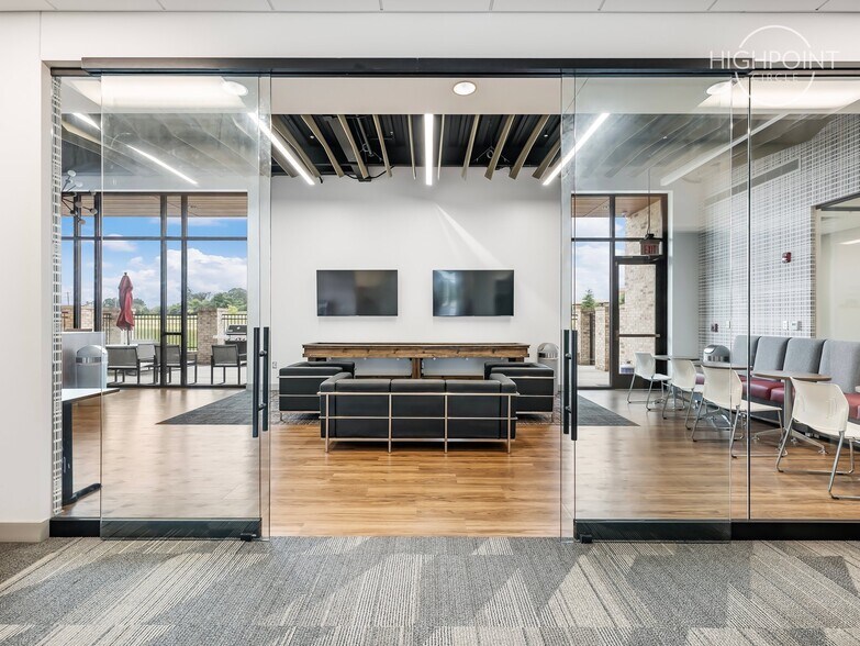 More Photos Of 100 Highpoint Park Way, Braselton Office For Sale