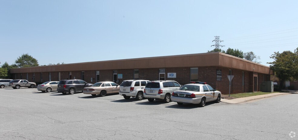 More Photos Of 3409 W Wendover Ave, Greensboro Office For Sale
