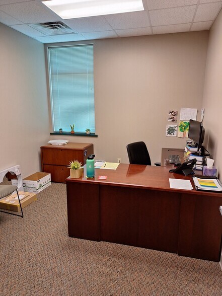 More Photos Of 4340 Acer Grove Dr, Springfield Office For Lease