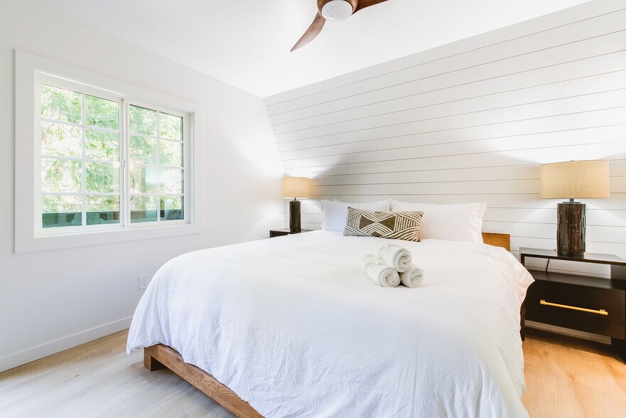 More Photos Of 306 Loch Leven Rd, Lake Arrowhead Hotel For Sale