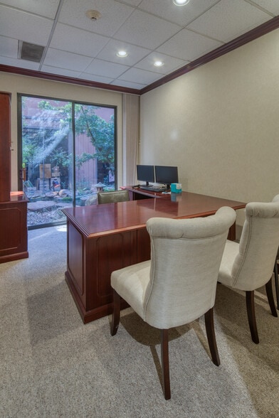 More Photos Of 95 Scripps Dr, Sacramento Medical For Sale