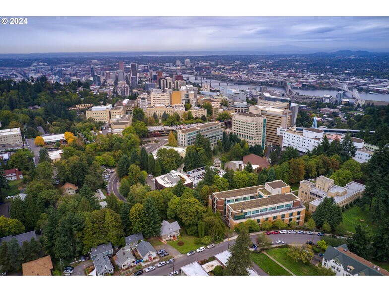 More Photos Of 909 SW Gaines St, Portland Land For Sale