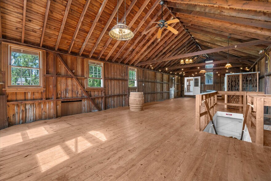 More Photos Of 5358 York Rd, Doylestown Hospitality For Sale
