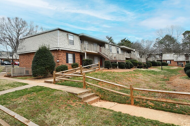 More Photos Of 3812 Country Club Rd, Winston-Salem Apartments For Sale