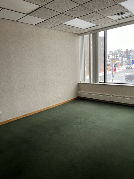 More Photos Of 1500 Genesee St, Utica Medical For Lease