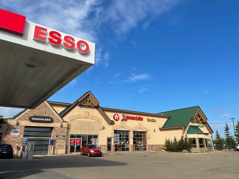More Photos Of 411 Airport Rd E, Leduc County Storefront For Lease