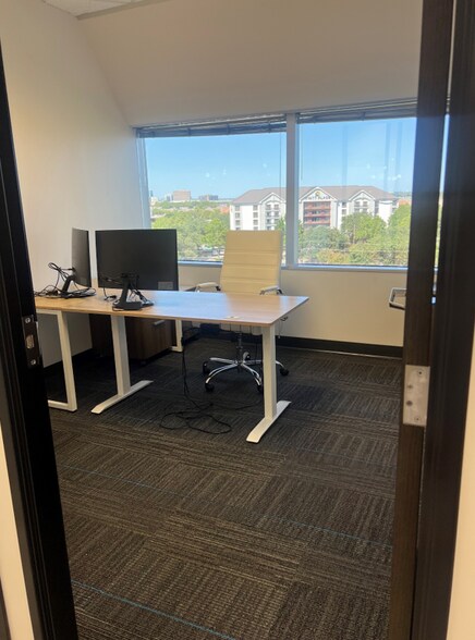 More Photos Of 5220 Spring Valley Rd, Dallas Office For Lease