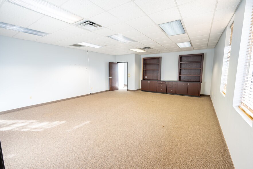 More Photos Of 2225 Avenue J, Arlington Office For Sale