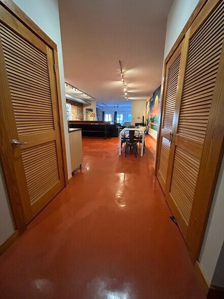 More Photos Of 28 N Lexington Ave, Asheville Storefront Retail Residential For Sale