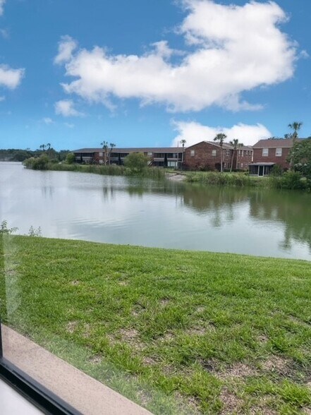 More Photos Of 1820 E Edgewood Dr, Lakeland Medical For Lease