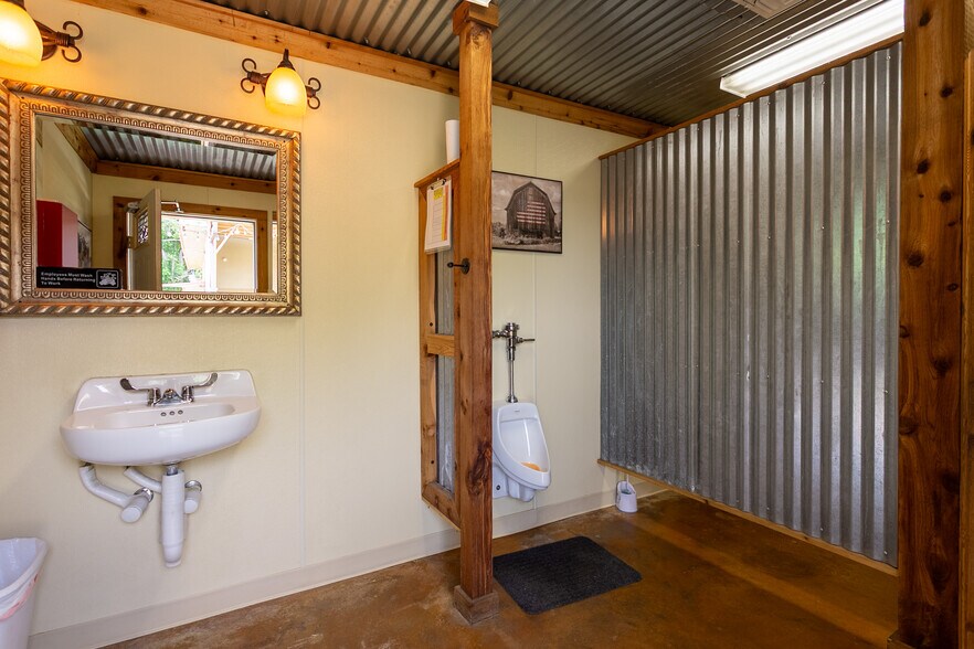 More Photos Of 125 W Highway 171, Godley Freestanding For Sale