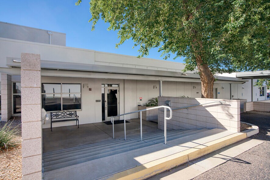 More Photos Of 10415 W Thunderbird Blvd, Sun City Medical For Lease