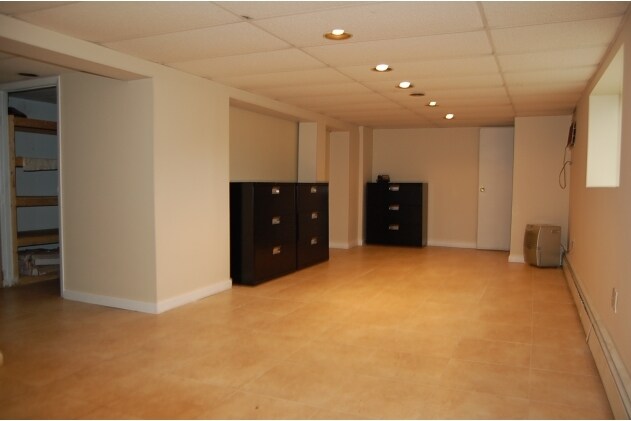 More Photos Of 870 W Jericho Tpke, Huntington Office For Sale