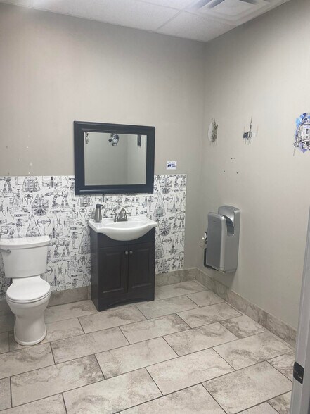 More Photos Of 1131 Fort Worth Dr, Denton Storefront Retail Office For Sale