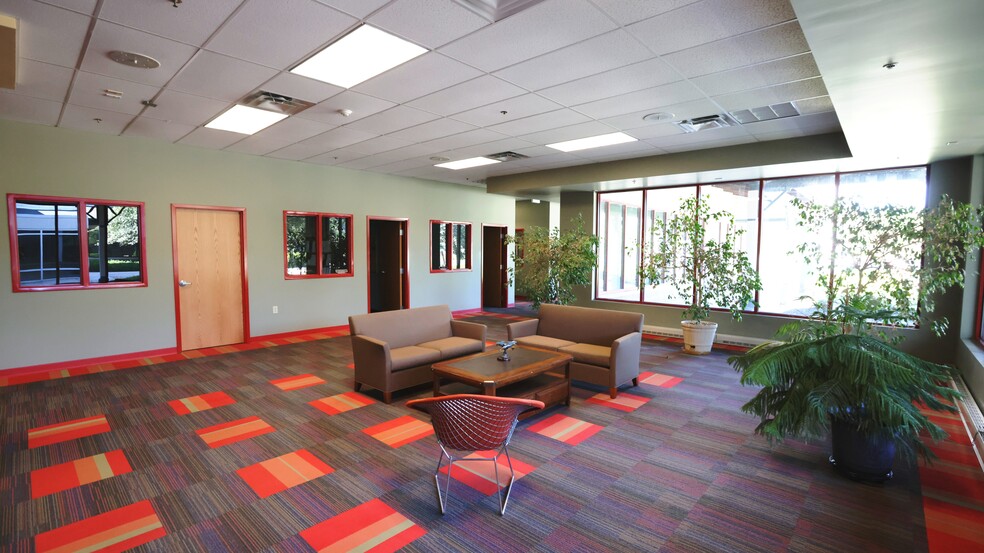 More Photos Of 9401 S Innovation Dr, Daleville Flex For Sale