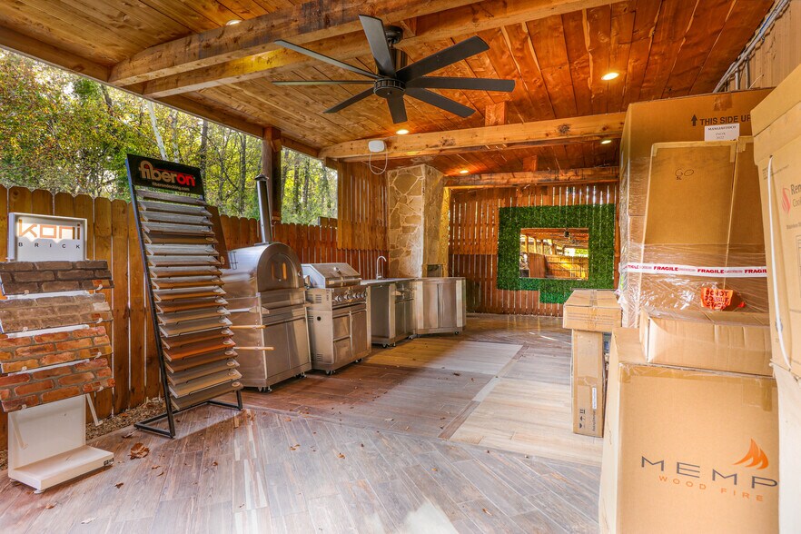More Photos Of 4523 Judson Rd, Longview Storefront Retail Office For Sale
