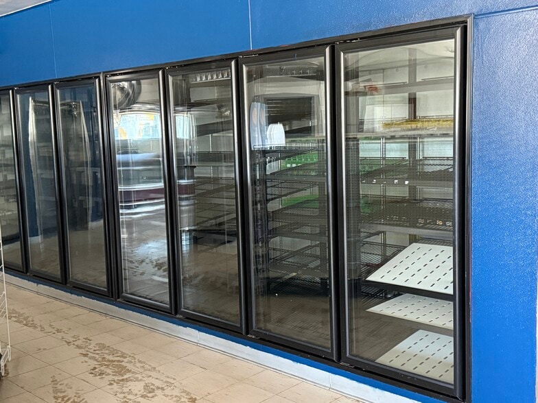 More Photos Of 123 S Washington St, Wyocena Convenience Store For Sale