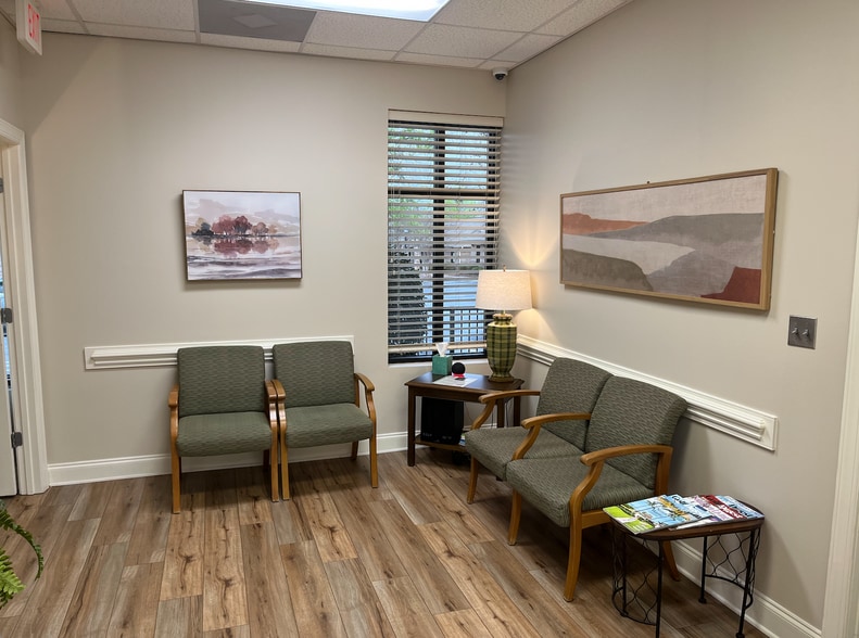 More Photos Of 1258 Mann Dr, Matthews Medical For Sale
