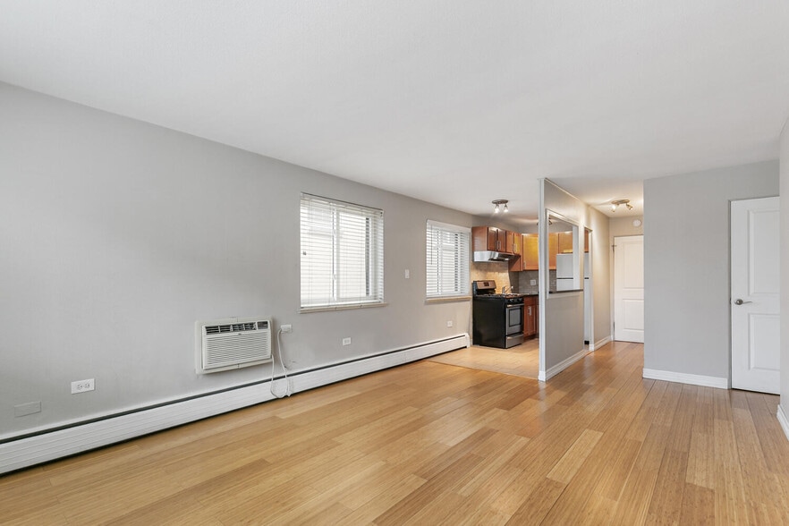 More Photos Of 1260 Logan St, Denver Apartments For Sale