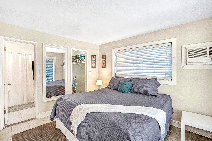 More Photos Of 3226 NE 12th St, Pompano Beach Apartments For Sale