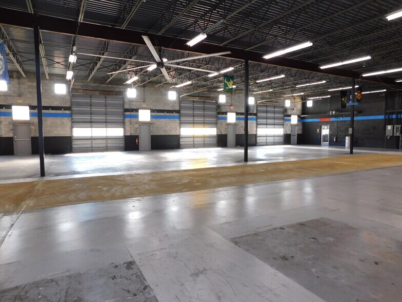 More Photos Of 5145 Commercial Dr, Melbourne Warehouse For Lease