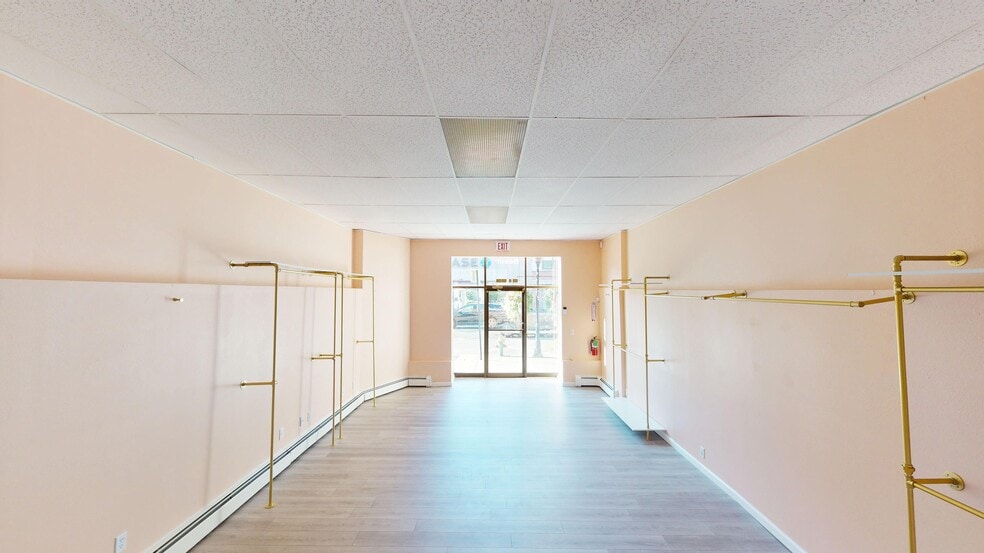 More Photos Of 42 W Main St, Riverhead Storefront Retail Office For Lease