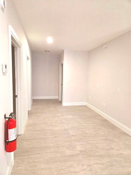 More Photos Of 5317 W Atlantic Ave, Delray Beach Medical For Lease