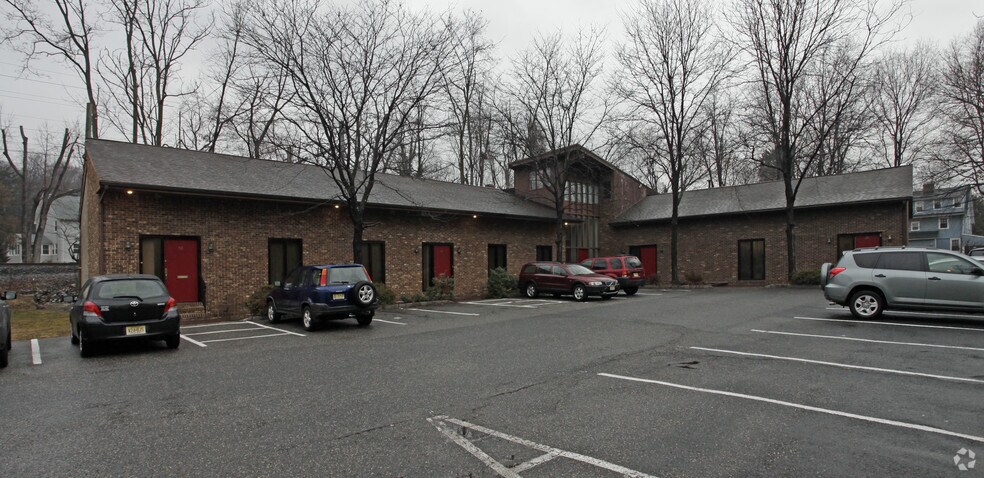 More Photos Of 35 Belden Pl, Montclair Loft Creative Space For Sale