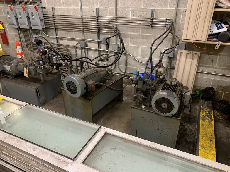 More Photos Of 5600 New Wilke Rd, Rolling Meadows Carwash For Sale