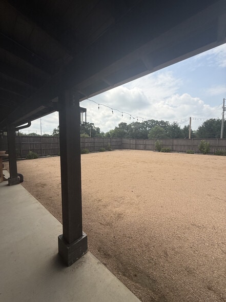 More Photos Of 1524 S Broadway St, Joshua Lodge Meeting Hall For Sale
