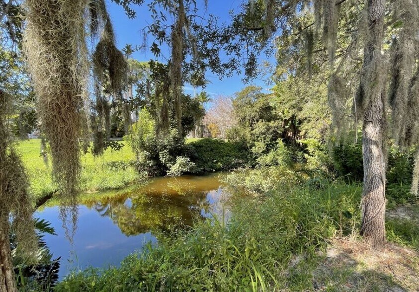 More Photos Of 8830 S Tamiami Trl, Sarasota Office For Lease