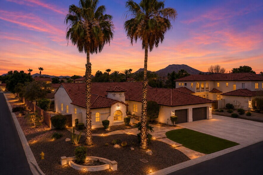 Primary Photo Of LUXURY GATED PEORIA ALH, Peoria Assisted Living For Sale
