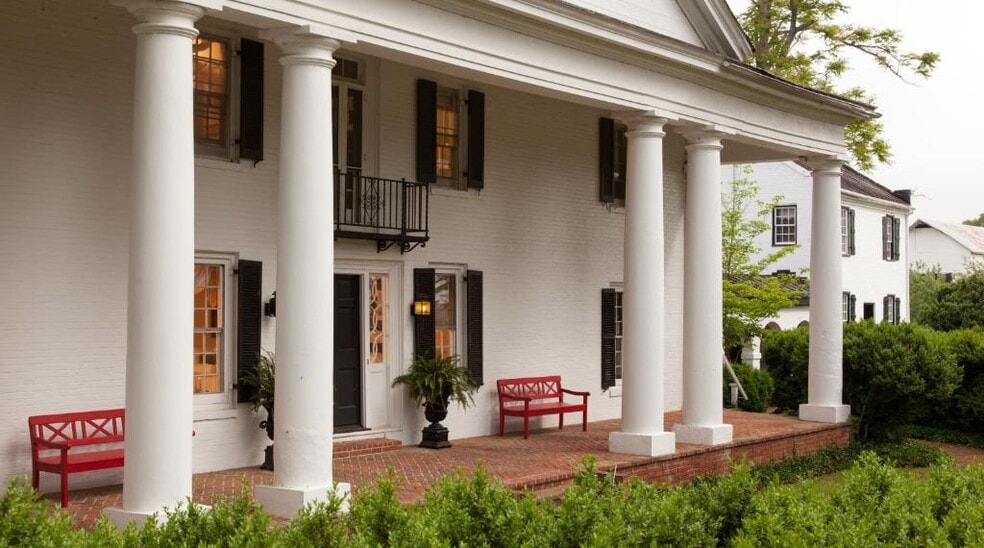 More Photos Of 2333 N James Madison Hwy, Locust Dale Hospitality For Sale