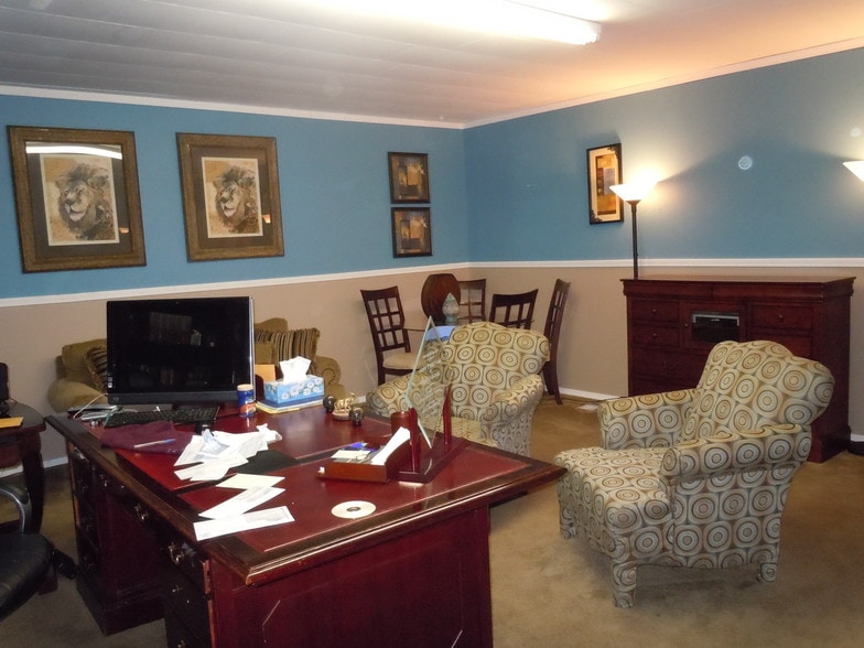 More Photos Of 2024 N Maplewood Ave, Tulsa Religious Facility For Sale