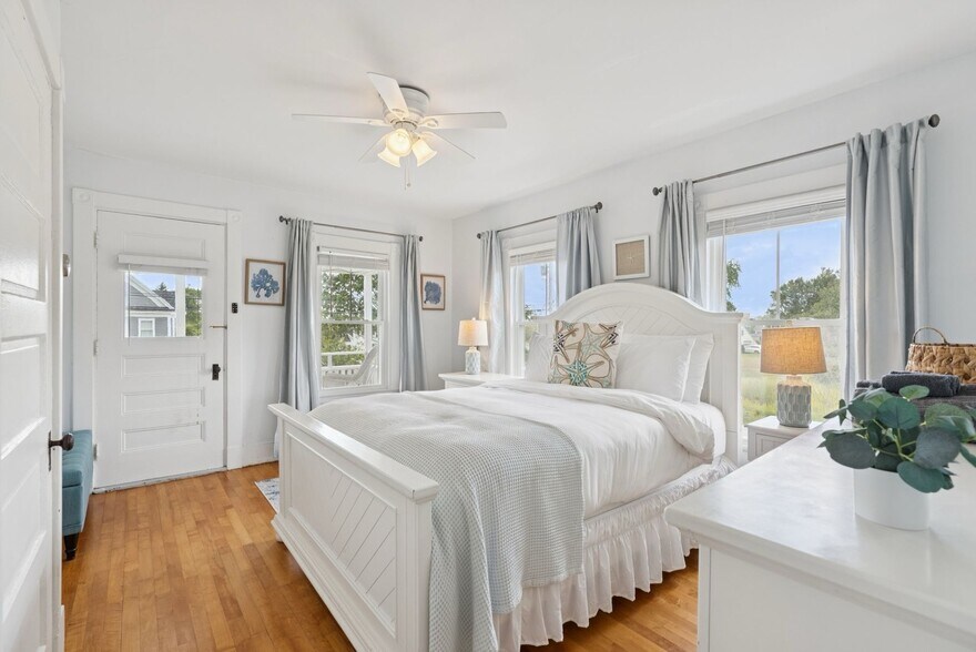 More Photos Of 201 Snowball Hill Rd, New Harbor Hotel For Sale