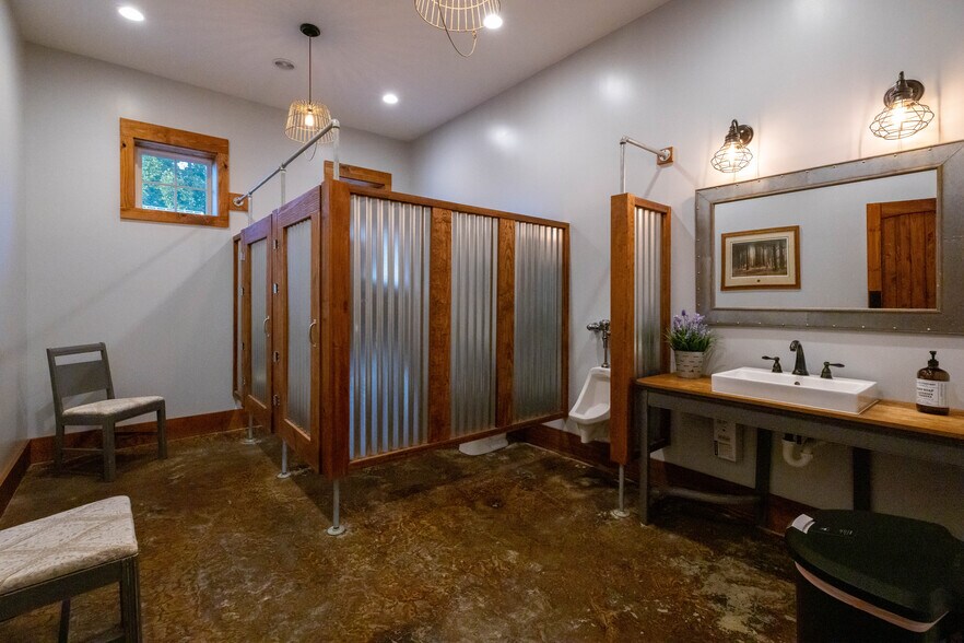 More Photos Of 6572 Burkemont Rd, Morganton Specialty For Sale