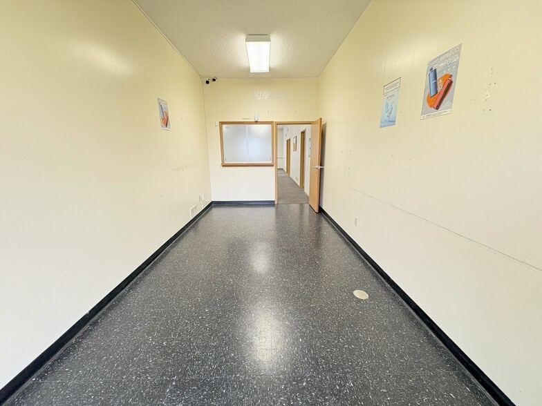 More Photos Of 493 Bev Rd, Youngstown Warehouse For Sale