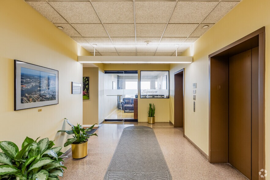 More Photos Of 1301 Grandview Ave, Pittsburgh Office For Lease
