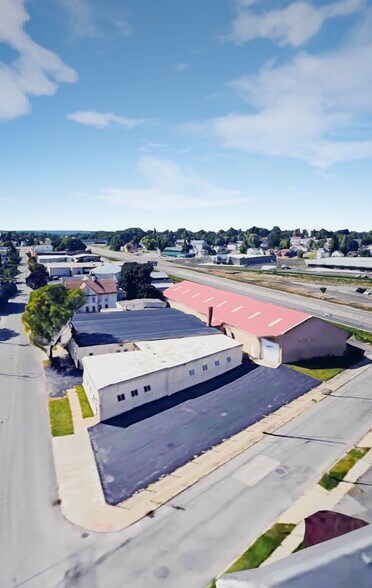 More Photos Of 1410 Lincoln Ave, Utica Manufacturing For Sale