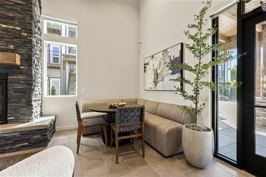 More Photos Of 7011 NE 126th St, Vancouver Apartments For Sale