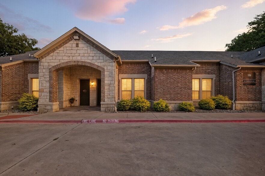 More Photos Of 4016 Gateway Dr, Colleyville Office For Sale