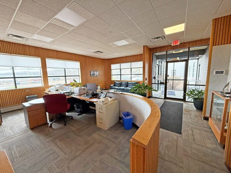 More Photos Of 19-27 Terrill Park Dr, Concord Warehouse For Sale