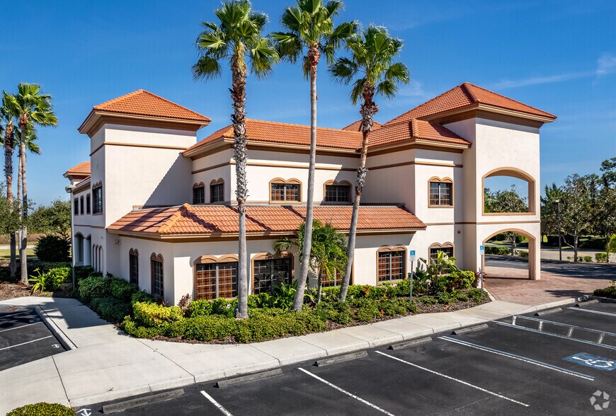 More Photos Of 1307 Tamiami Trl, Osprey Medical For Lease